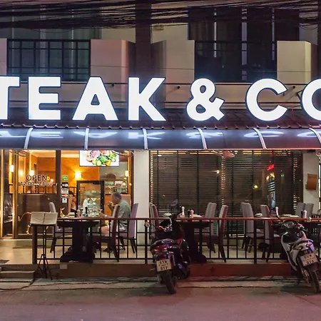 Steak And Co. Boutique Hotel